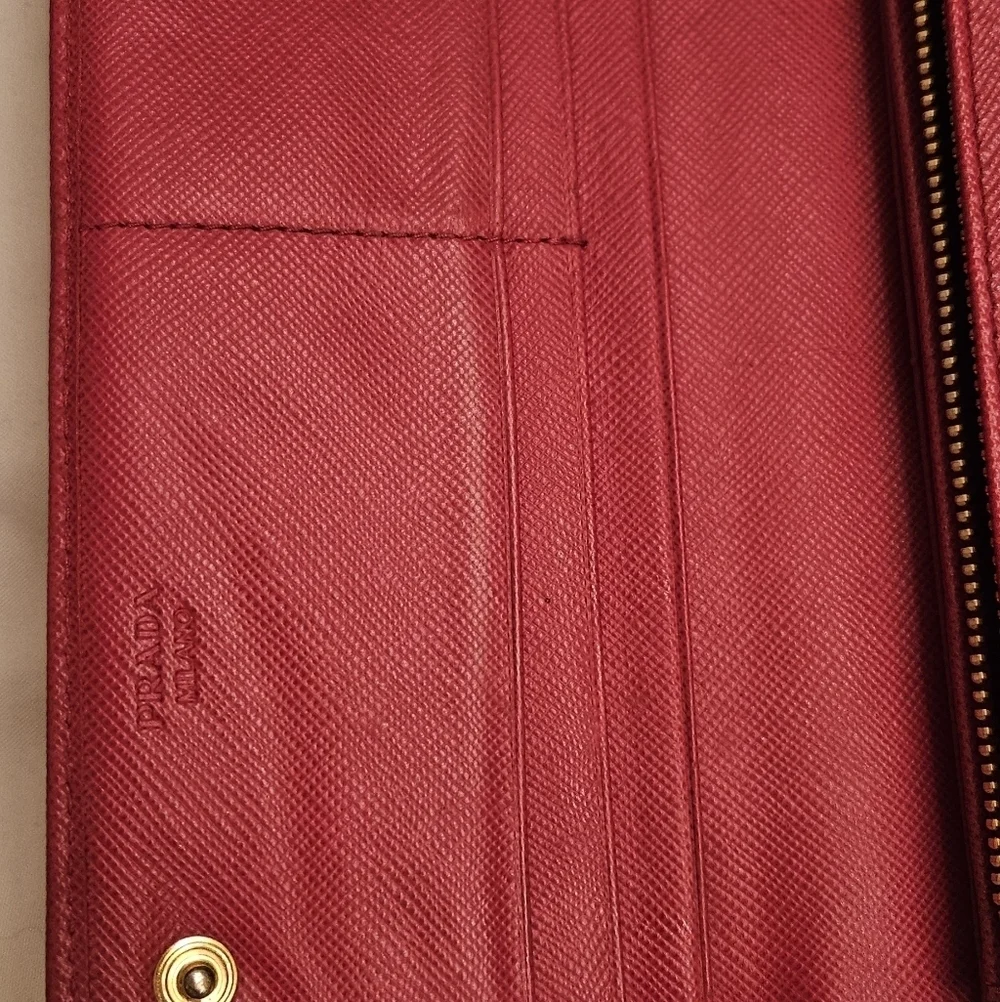 Prada Nero Red Saffiano Crossgrain Leather Long Wallet Gold Hardware Zipper